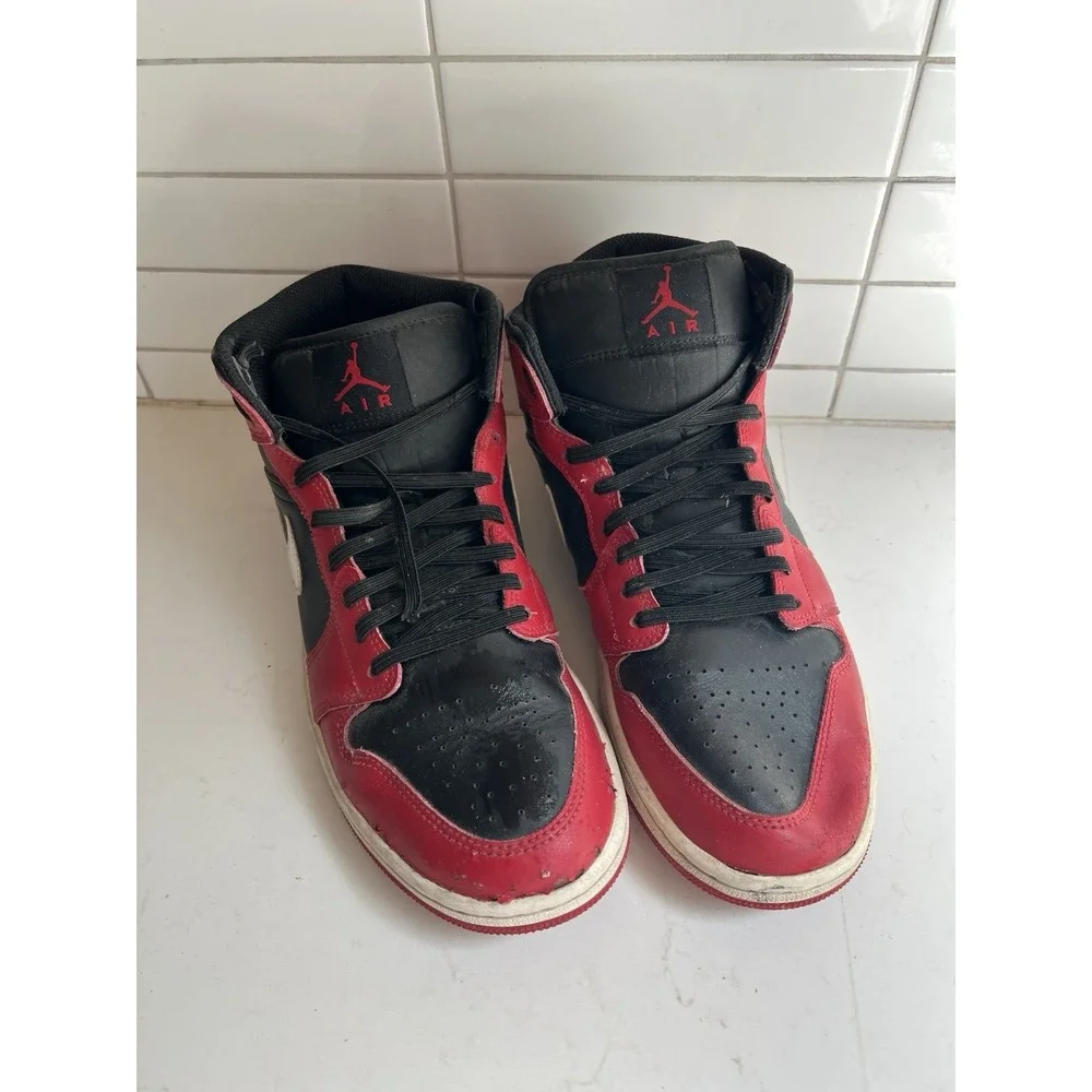 MEN'S AIR JORDAN 1 MID BLACK WHITE GYM RED SHOES DQ8426 061